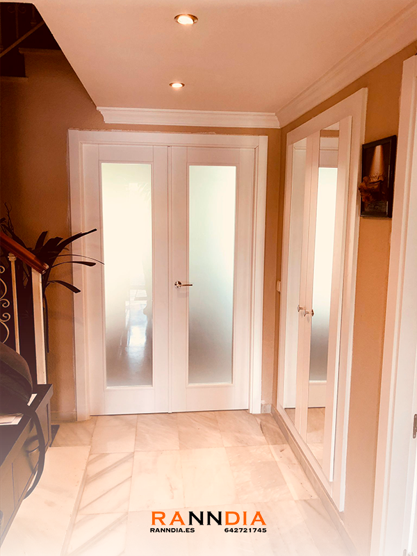 Puerta de interior modelo 16 en Carpinteros Nerja