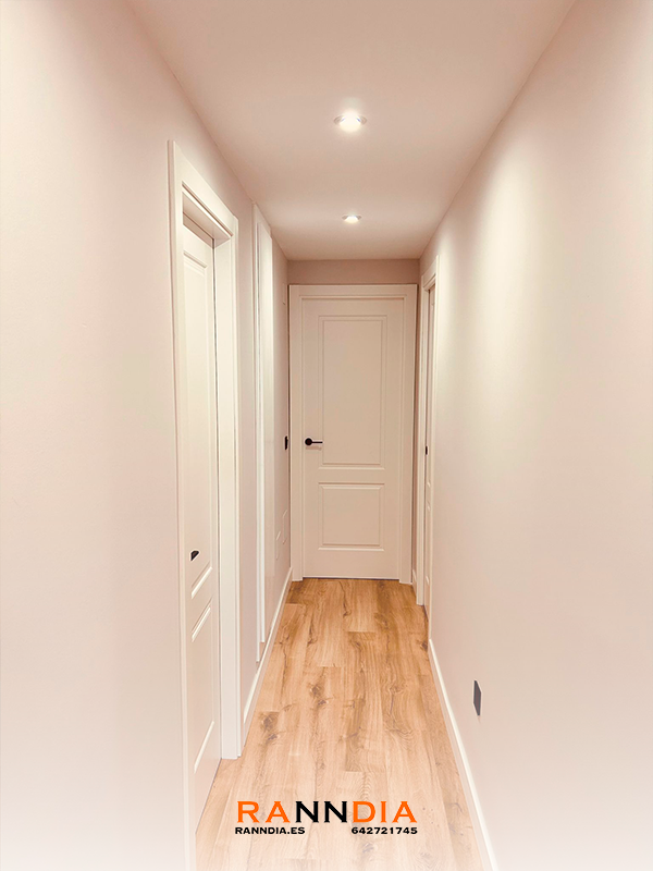 Puerta de interior modelo 6 en Carpinteros Nerja